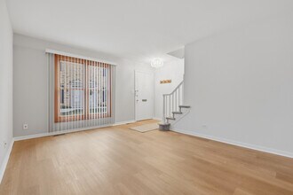 1746 Sessions Walk in Hoffman Estates, IL - Building Photo - Building Photo