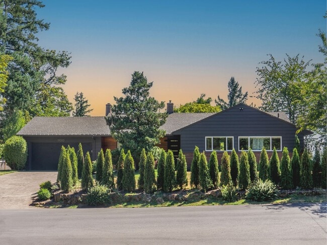 property at 1100 SW Mitchell St