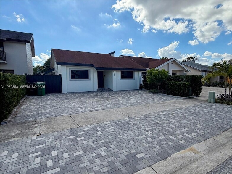 9064 SW 6th St, Unit 19184 in Miami, FL - Foto de edificio