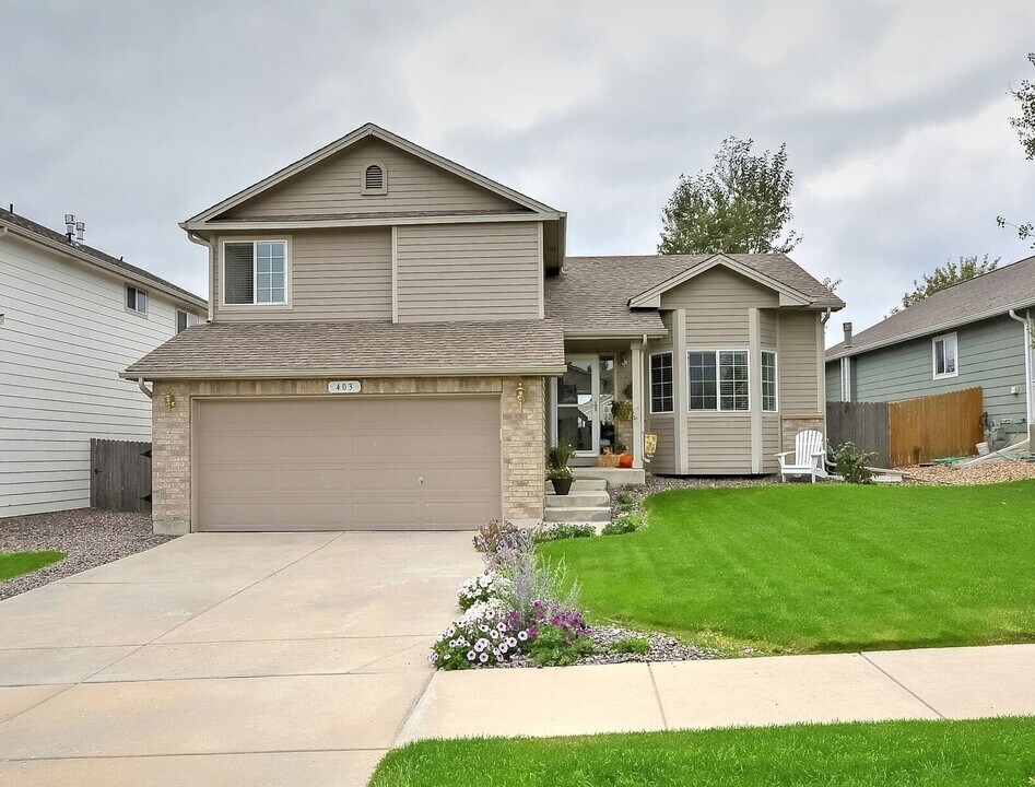 403 Peyton Dr in Fort Collins, CO - Building Photo