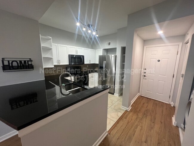 10435 Mid Town Pkwy in Jacksonville, FL - Building Photo - Building Photo