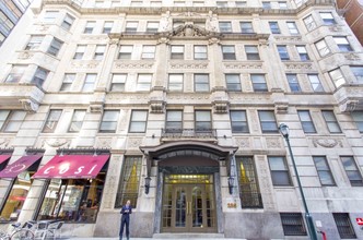 Vida Apartments at 15th & Locust St in Philadelphia, PA - Building Photo - Building Photo