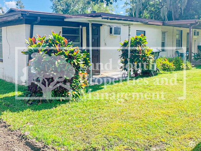 property at 1030 Lakewood Ct