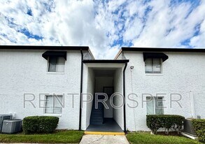 4413 S Semoran Blvd in Orlando, FL - Building Photo