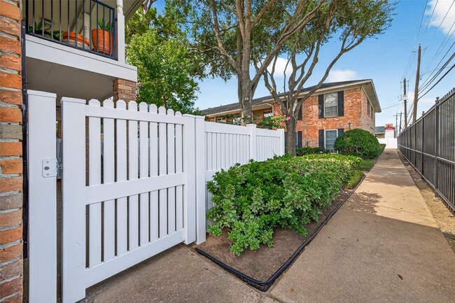 property at 14333 Memorial Dr
