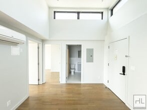 Bushwick Avenue / Spacious 2-Bed 1-Bath / in Brooklyn, NY - Building Photo - Building Photo