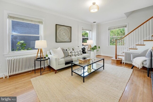 property at 5522 Blair Rd NE