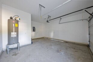 122 Sherman Ct in Raeford, NC - Building Photo