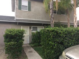 4560 Simpson Ave