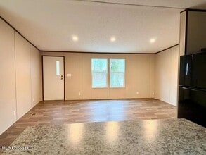 454 Old Enochs Rd in Florence, MS - Foto de edificio - Building Photo