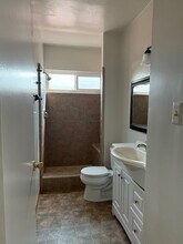4453 W 131st St, Unit A in Hawthorne, CA - Building Photo - Building Photo