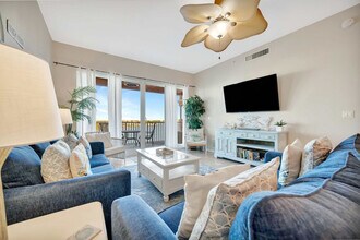 530 S Gulfview Blvd in Clearwater, FL - Foto de edificio - Building Photo