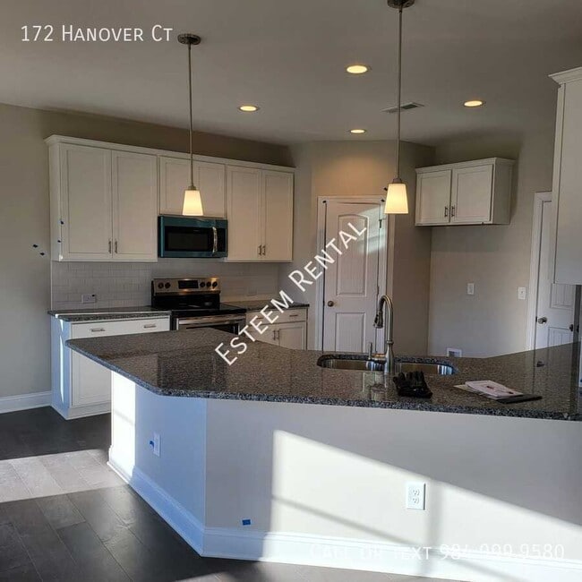 172 Hanover Ct in Clayton, NC - Building Photo - Building Photo