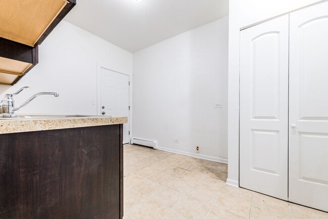 5556-64 W Jackson Blvd Chicago, IL 60644 in Chicago, IL - Foto de edificio - Building Photo