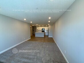 10948 Yalta St NE in Blaine, MN - Building Photo - Building Photo