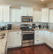 442 Watts Ct in North Liberty, IA - Building Photo - Building Photo