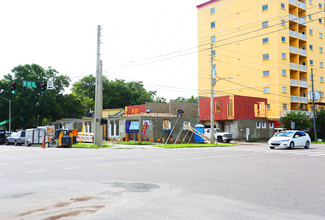 Tuxedo Townhomes in St. Petersburg, FL - Building Photo - Building Photo