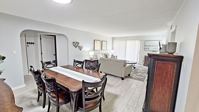 8500 E Indian School Rd in Scottsdale, AZ - Building Photo - Building Photo