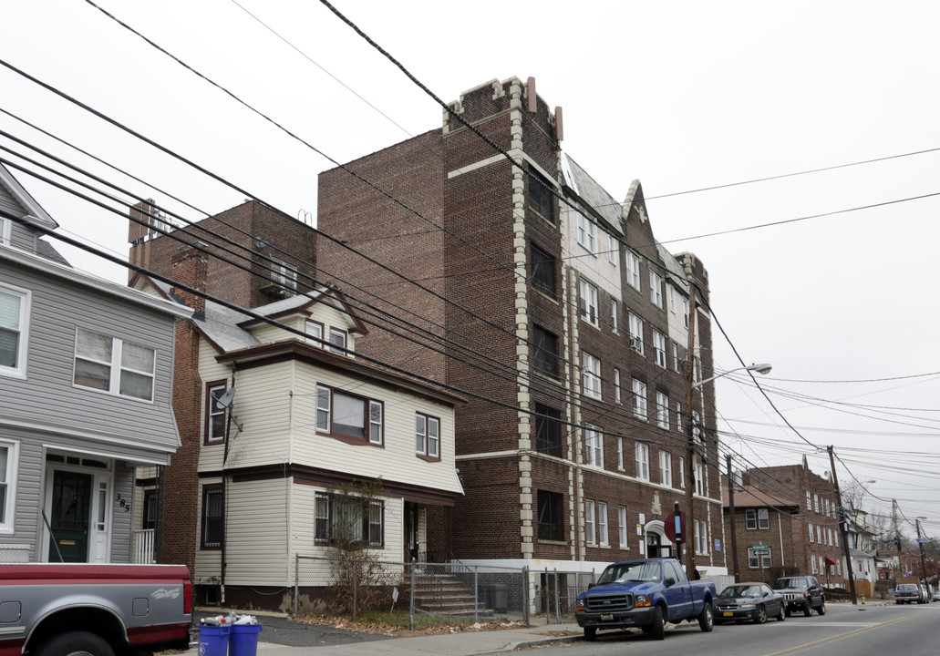 375-379 Sanford Ave in Newark, NJ - Building Photo