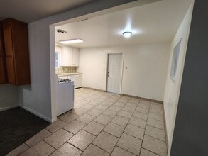 1914 Freida Ct in Modesto, CA - Building Photo - Building Photo