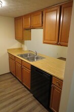 2265 Hughey Dr in Reynoldsburg, OH - Building Photo - Building Photo