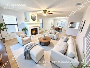 1013 Abercorn in Schertz, TX - Building Photo - Building Photo