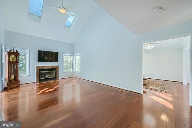 8 Sapphire Hill Ct in Baltimore, MD - Building Photo - Building Photo