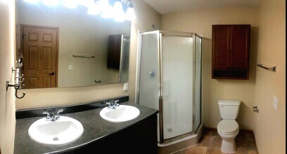 3623 Starview Dr in Cedar Falls, IA - Building Photo - Building Photo