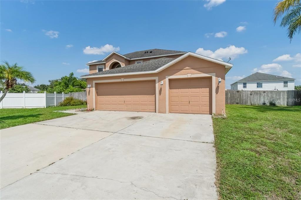 4911 Daryl Ct in St. Cloud, FL - Building Photo