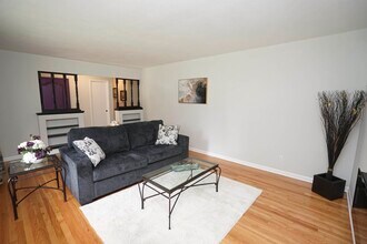 4576 Pepper Dr in Rockford, IL - Building Photo - Building Photo