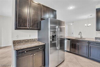 15821 Portofino Springs Blvd in Ft. Myers, FL - Building Photo - Building Photo