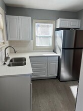 1208 SW Woodward Ave in Topeka, KS - Building Photo - Building Photo