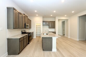 9622 Pink Lotus Ct in Richmond, TX - Building Photo - Building Photo