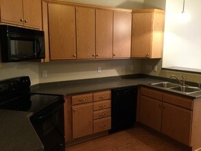 1700 Heisser Ln in Fuquay Varina, NC - Foto de edificio - Building Photo