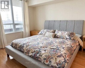 35 Viking Ln in Toronto, ON - Building Photo - Building Photo