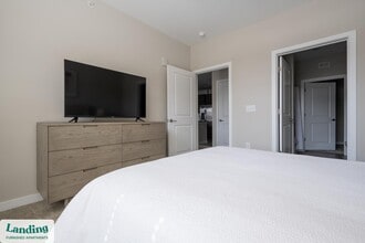 16200 Croft Dr, Unit 6310- 315 in Charlotte, NC - Foto de edificio - Building Photo