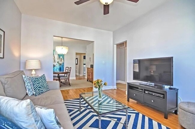 property at 154 W Adams St
