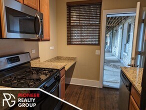 3455 N Wolcott Ave, Unit 2 in Chicago, IL - Building Photo - Building Photo