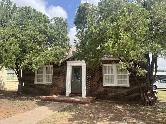 property at 2202 28th St