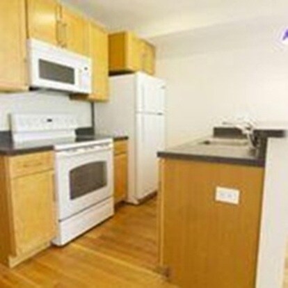105 Hammond St, Unit 3A in Boston, MA - Building Photo