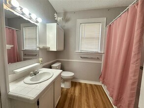 1520 Woodlawn Ave in Corsicana, TX - Building Photo - Building Photo