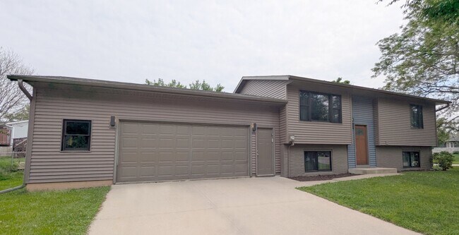 4810 19th Ave NW in Rochester, MN - Building Photo - Building Photo
