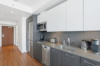 399 Fremont St, Unit SI FL24-ID1523557P in San Francisco, CA - Foto de edificio - Building Photo