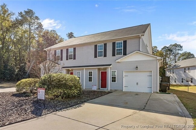 122 Sherman Ct in Raeford, NC - Building Photo - Building Photo