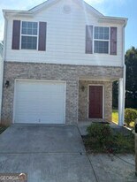2096 Belmont Cir NE in Conyers, GA - Building Photo