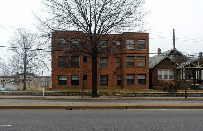 2420 12th St NE in Washington, DC - Building Photo - Building Photo