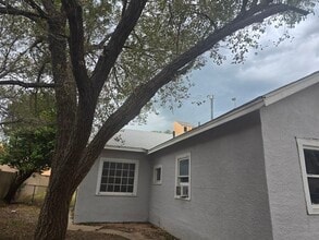 312 S Avenue B in Portales, NM - Building Photo - Building Photo
