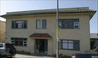 412 E 16th St in Long Beach, CA - Building Photo