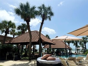 5220 Seawall Blvd in Galveston, TX - Foto de edificio - Building Photo