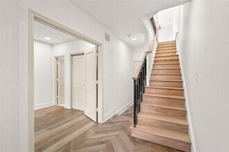 4030 Gilbert Ave in Dallas, TX - Building Photo - Building Photo